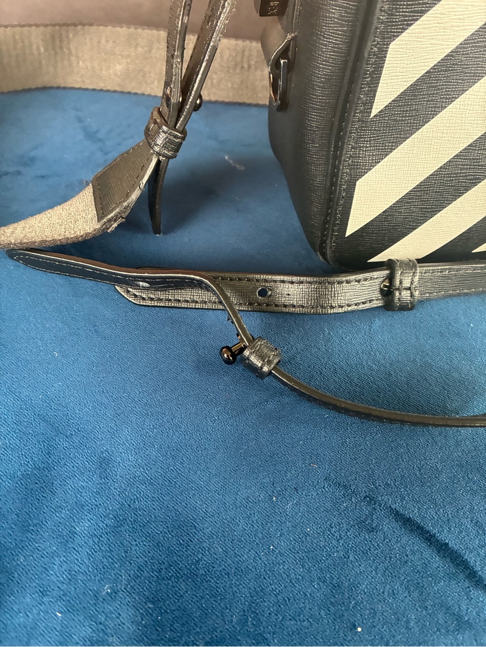 Off—White Black and White Diagonal Stripe Crossbody Bag - Picture 5 of 11